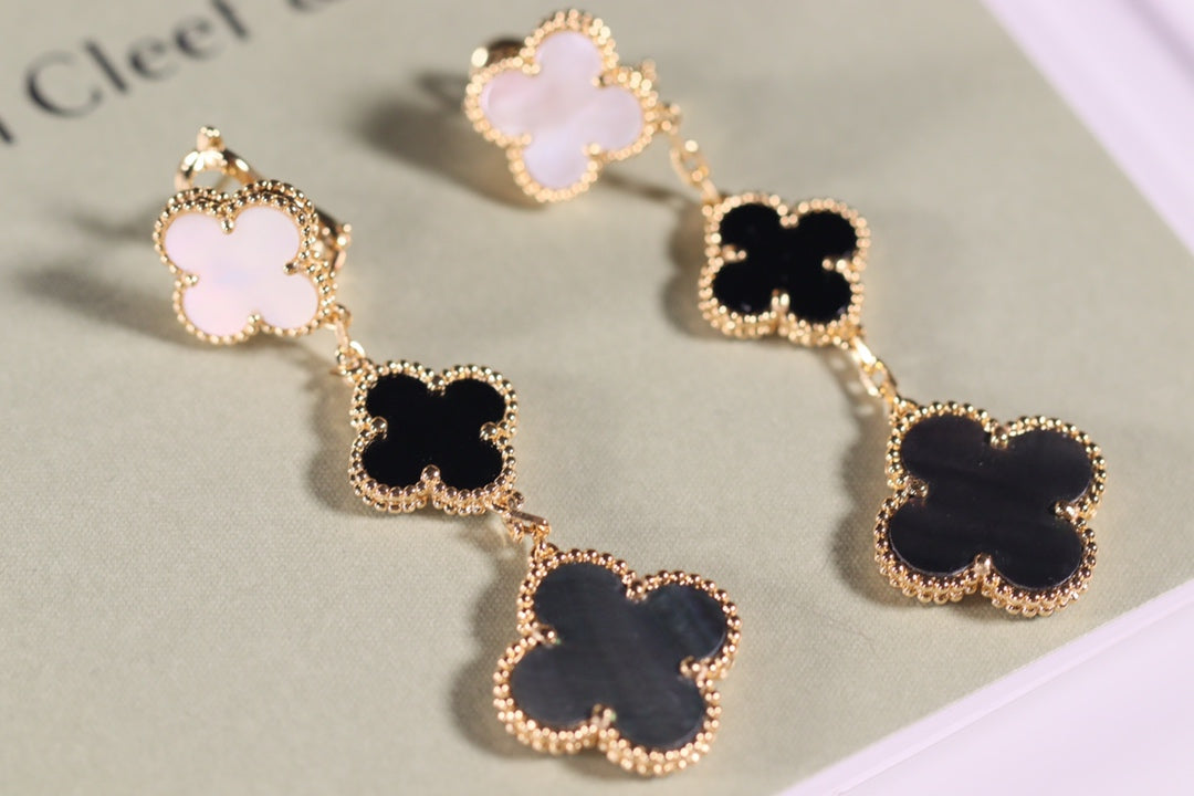 [Imperial] CLOVER EARRINGS GOLD ONYX MOP 3 MOTIF