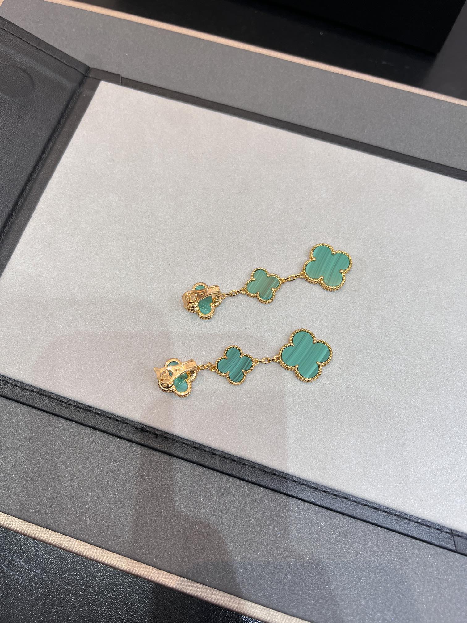 [Imperial] CLOVER MALACHITE 3 MOTIFS GOLD