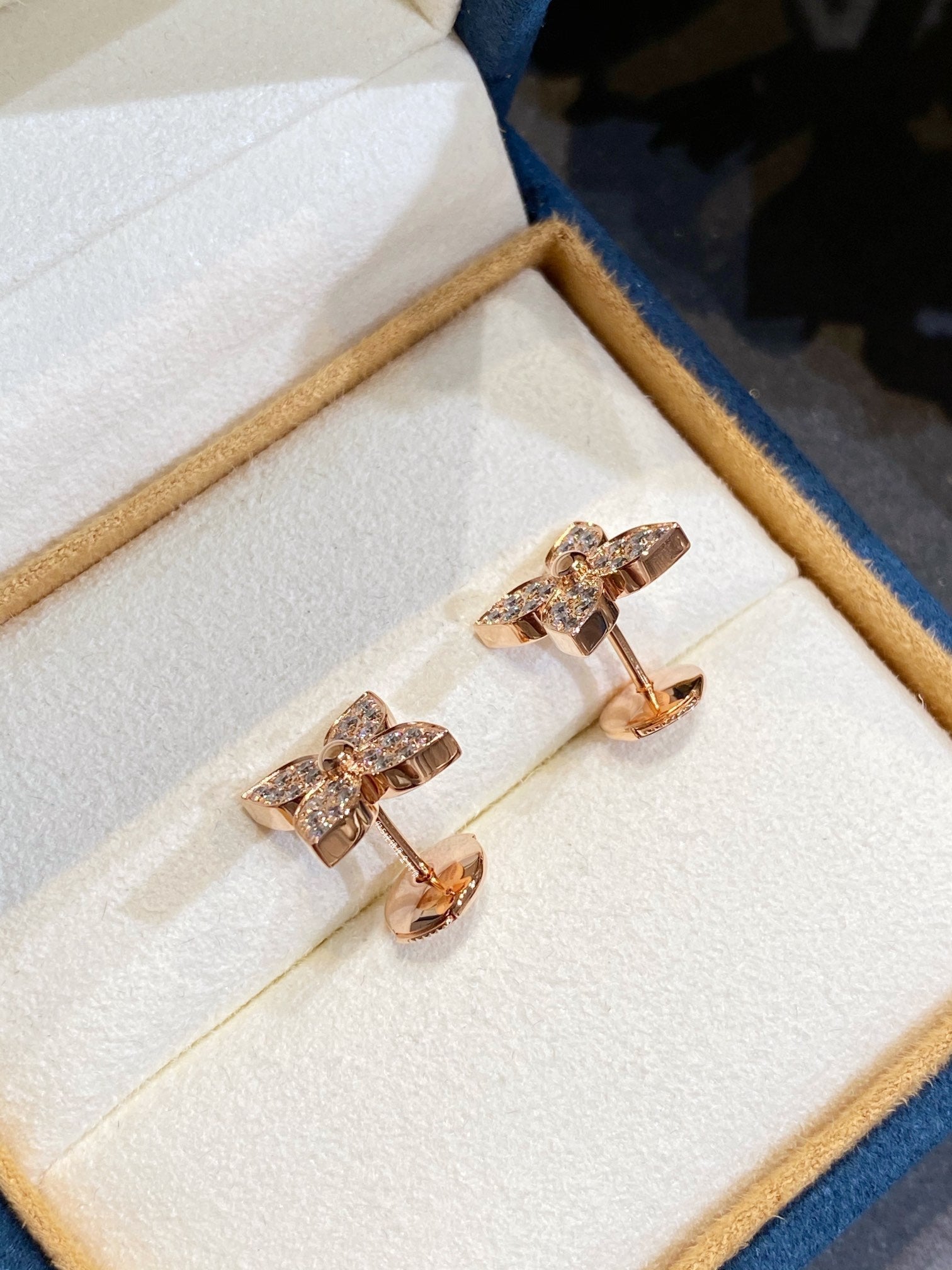 [Imperial] STAR DIAMOND EARRINGS