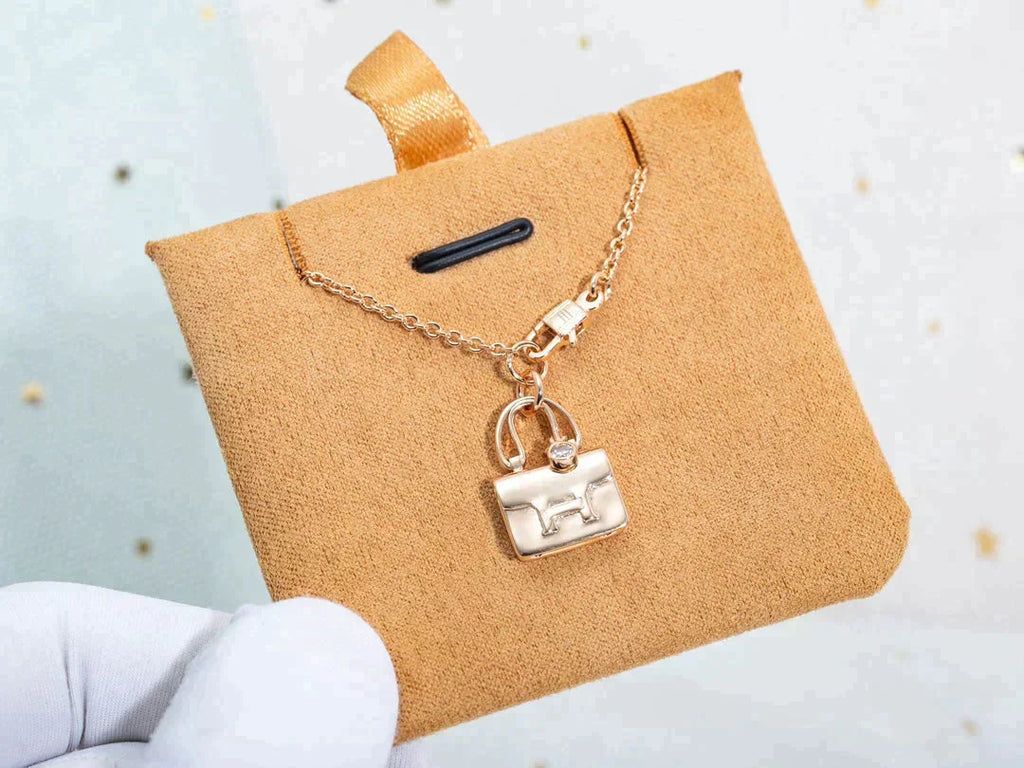 [Imperial] AMULETTE PEDANT ROSE GOLD NECKLACE