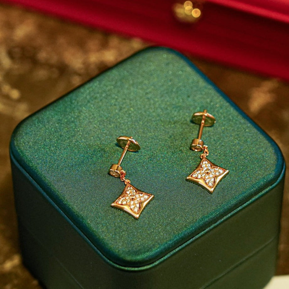 [Imperial] STAR DIAMONDS EARRINGS GOLD