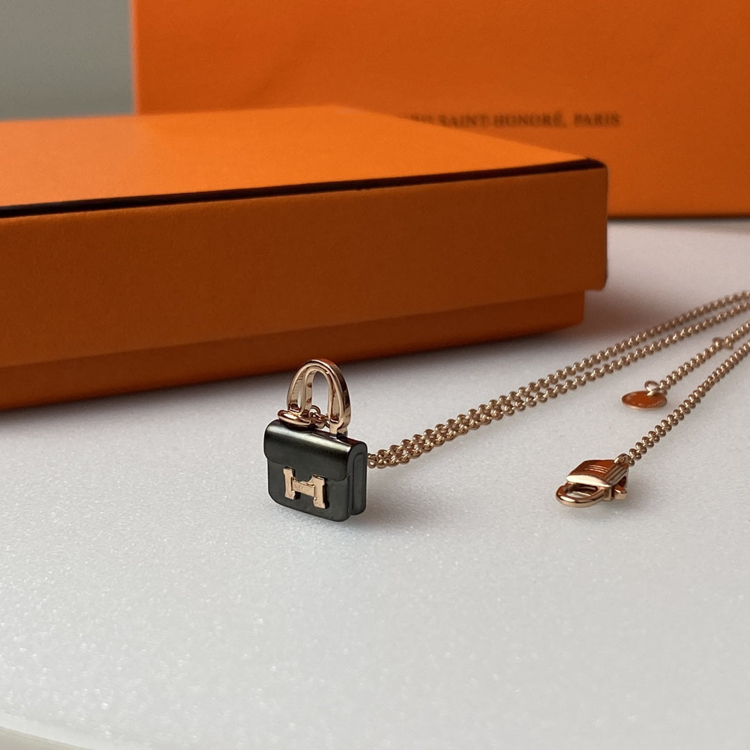 [Imperial] CONSTANCE BLACK PEDANT PINK GOLD NECKLACE