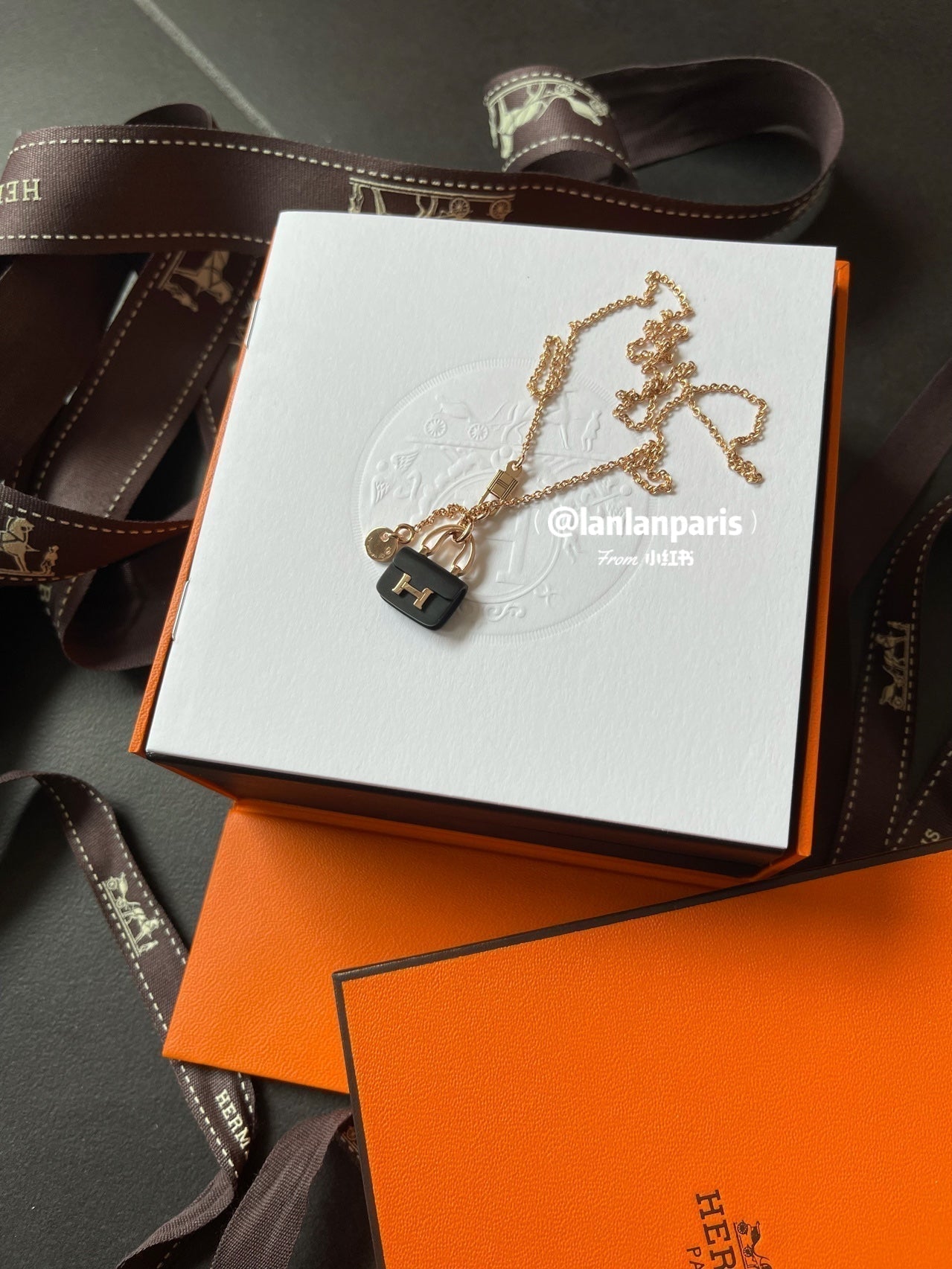 [Imperial] CONSTANCE BLACK PEDANT PINK GOLD NECKLACE