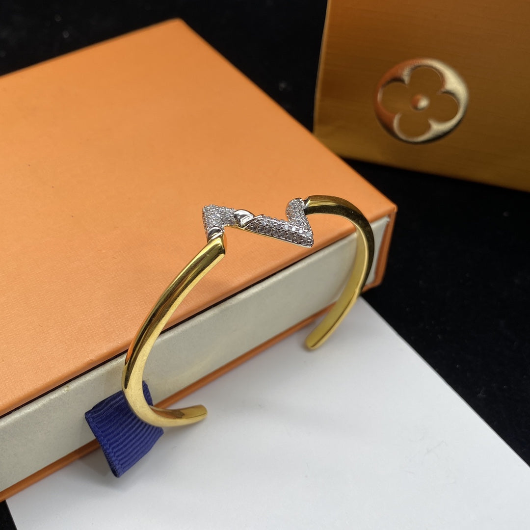 [Imperial] VOLTE UPSITE DOWN DIAMOND GOLD OPEN BRACELET