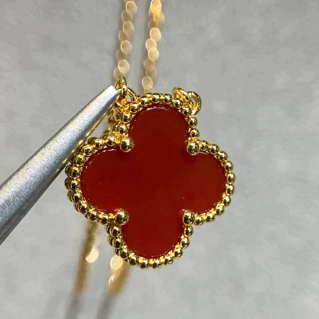 [Imperial] CLOVER 15MM CARNELIAN SINGLE FLOWER NECKLACE