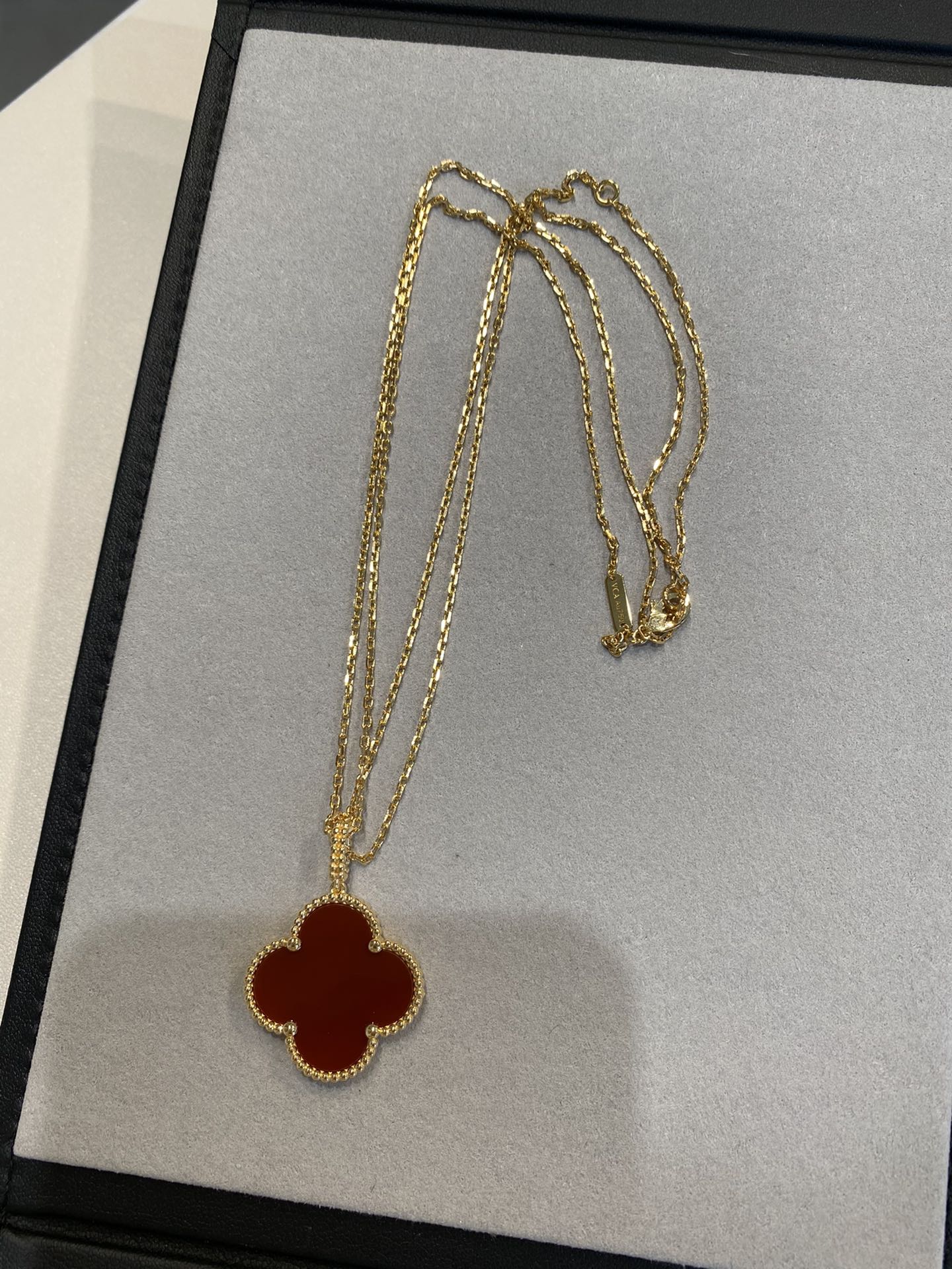 [Imperial] CLOVER 25MM NECKLACE GOLD CARNELIAN