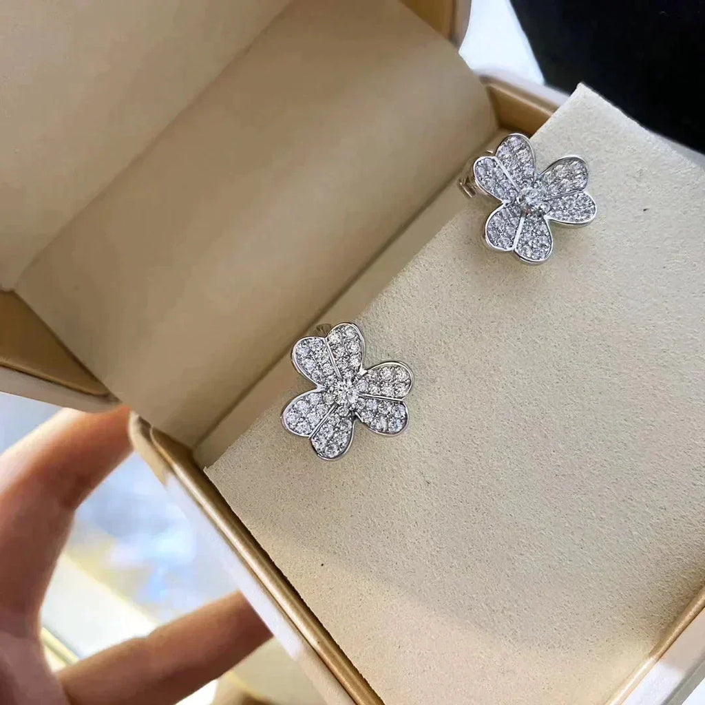 [Imperial] CLOVER COMOS DIAMOND EARRINGS SILVER