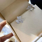 [Imperial] CLOVER COMOS DIAMOND EARRINGS SILVER