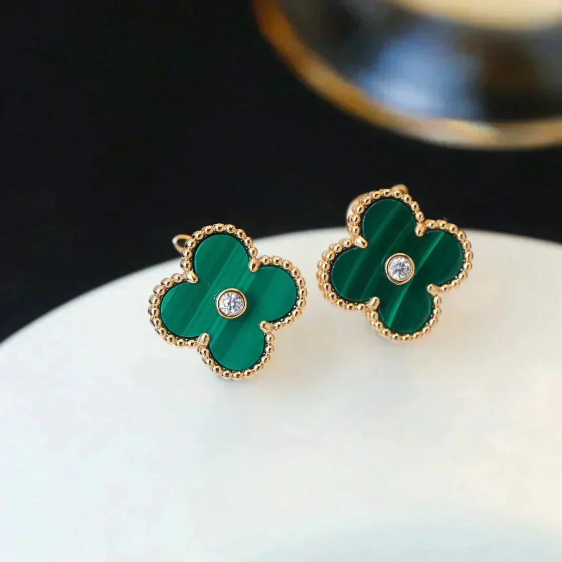 [Imperial] CLOVER MEDIUM 1 MOTIFS MALACHITE DIAMOND EARRINGS