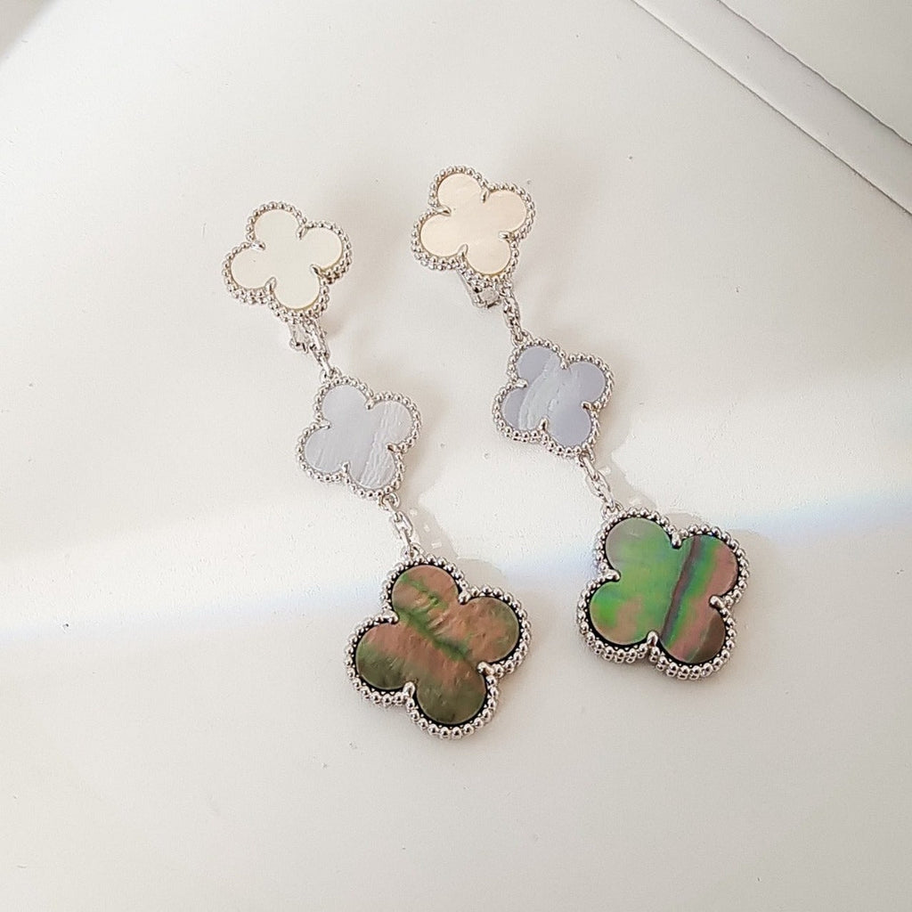 [Imperial] CLOVER 3 MOTIFS CHALCEDONY DARK MOP SILVER EARRINGS