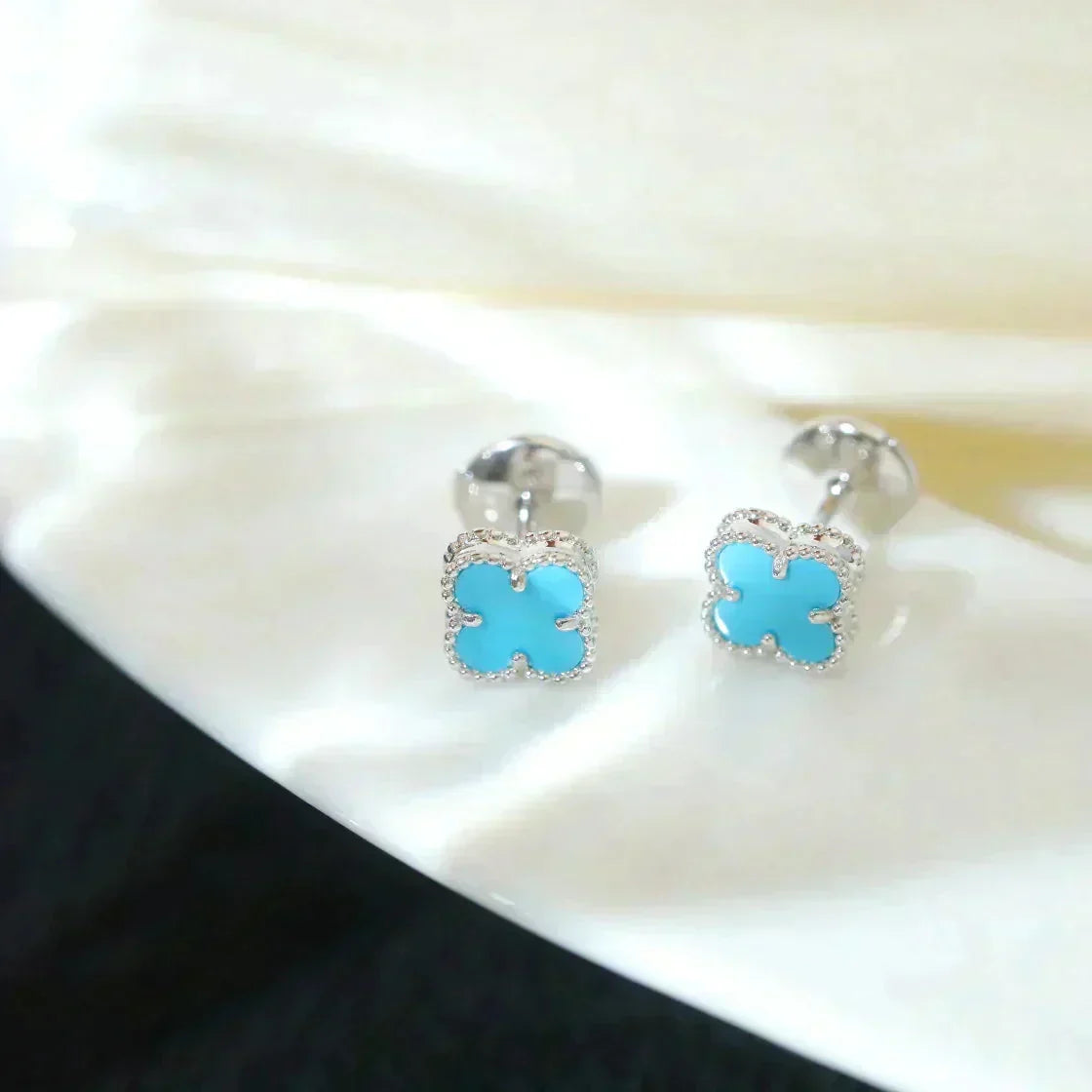 [Imperial] CLOVER MINI 9.5MM ONYX STUD EARRINGS SILVER