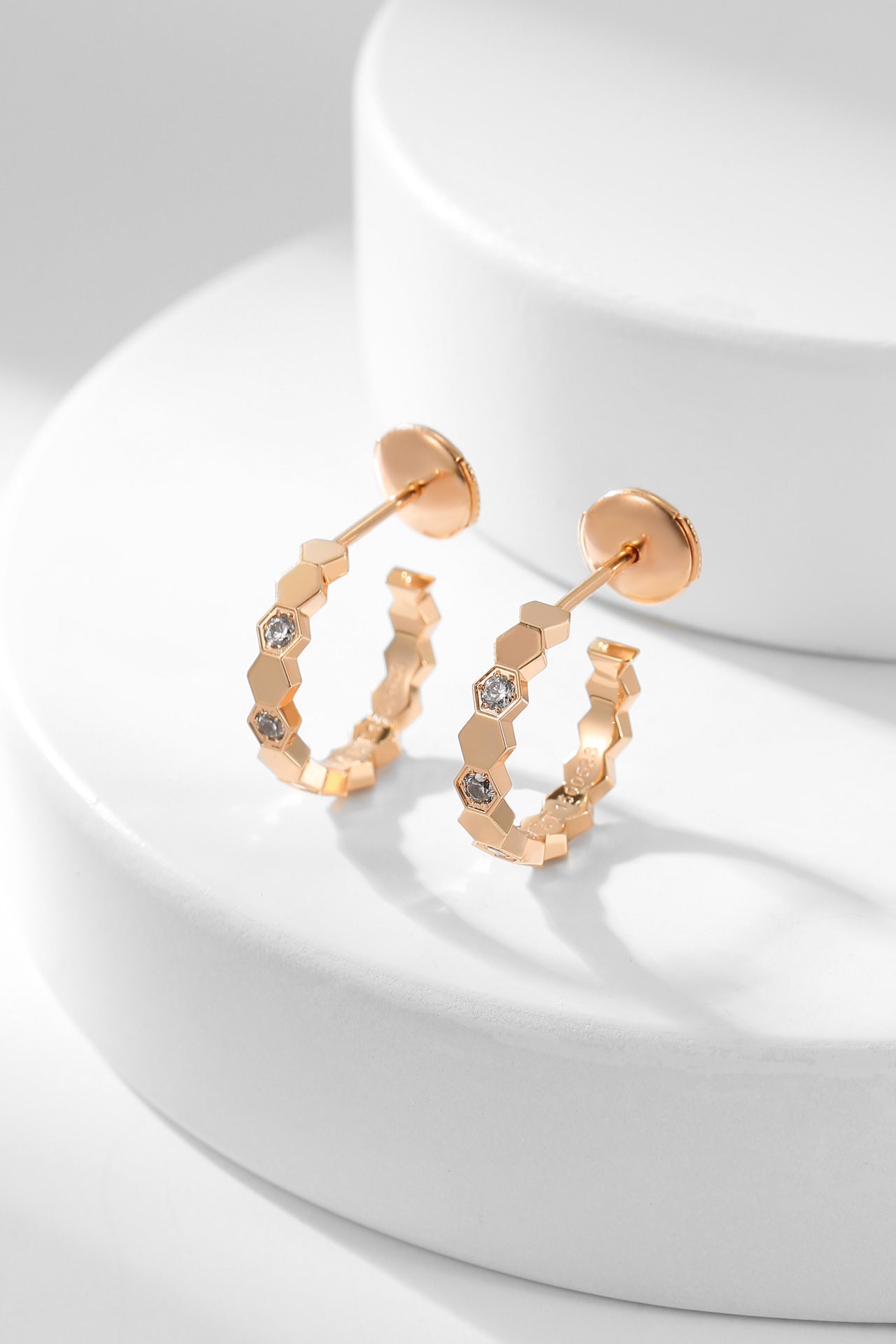 [Imperial] BEE LOVE DIAMOND HOOP EARRINGS