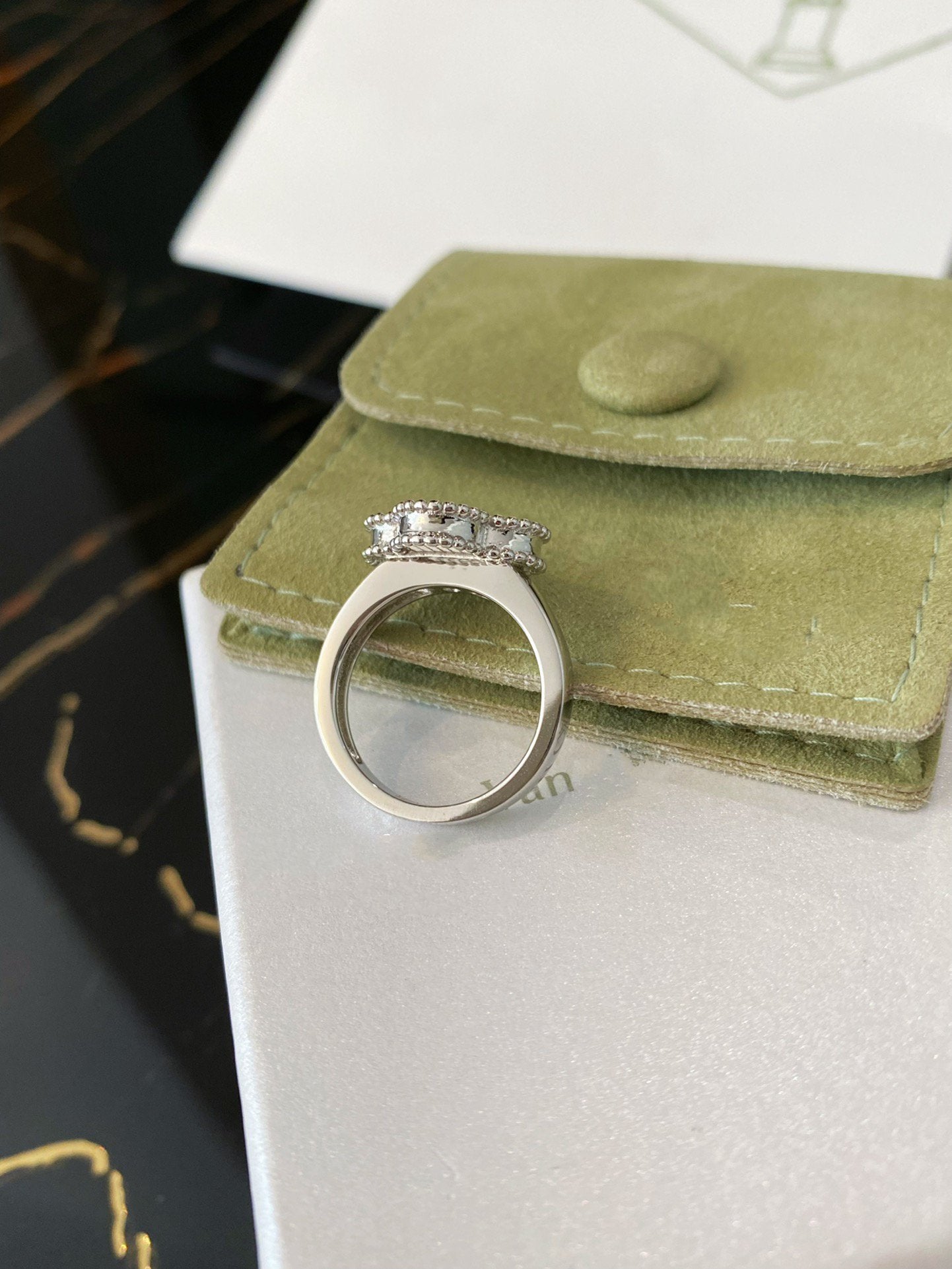 [Imperial] CLOVER SILVER RING