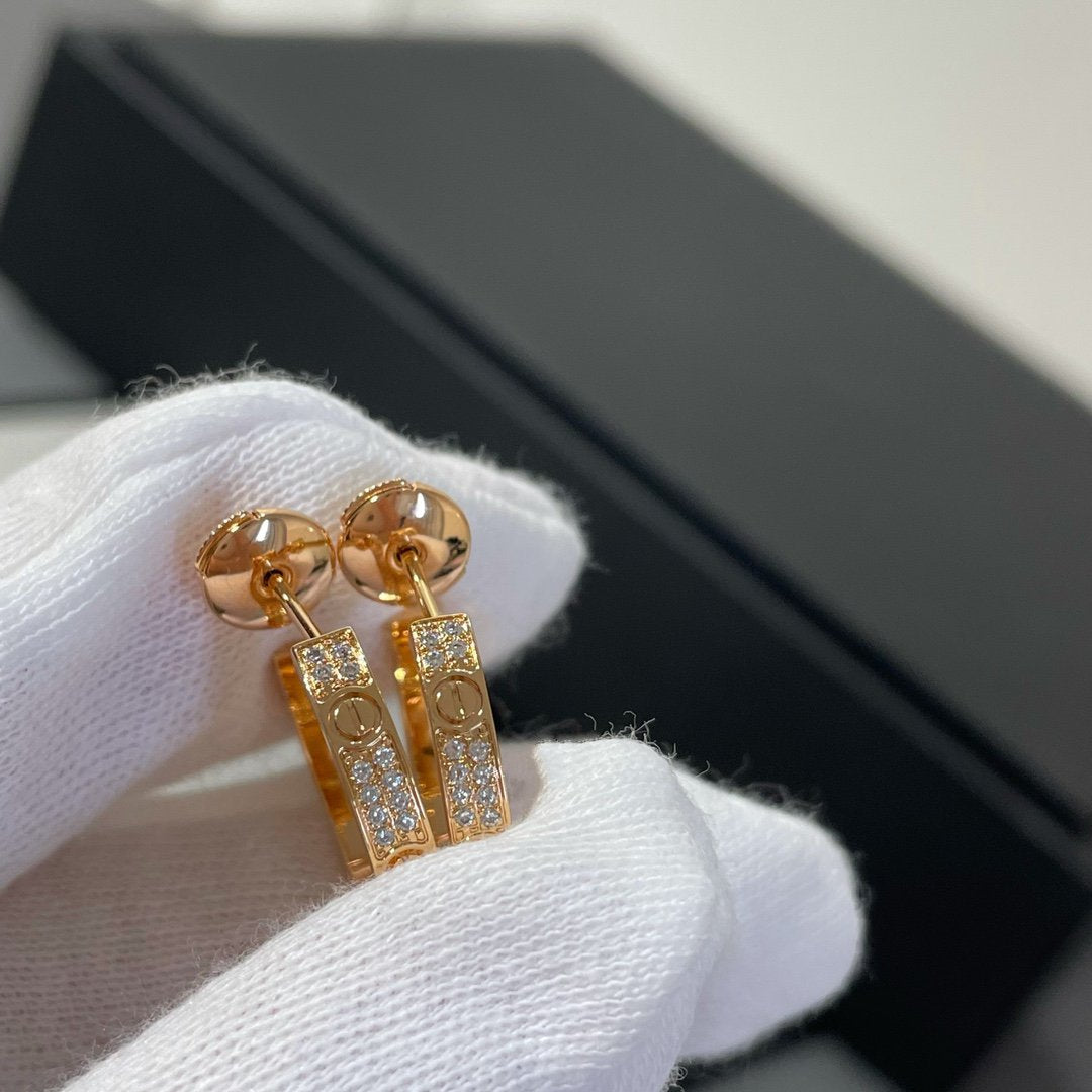 [Imperial] LOVE DIAMOND PINK GOLD HOOP EARRINGS