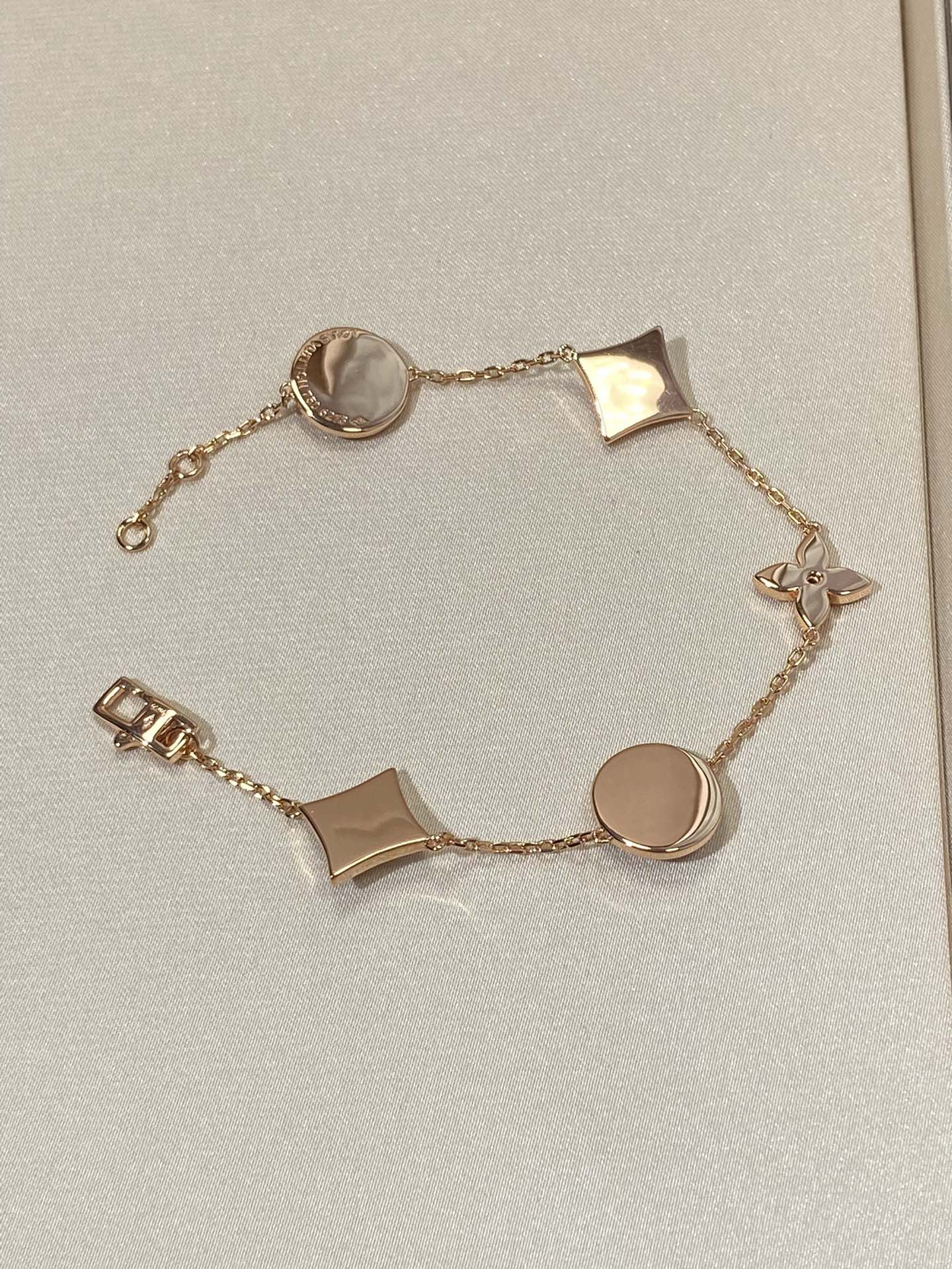 [Imperial] STAR AND SUN 5 MOTIF MOP PINK GOLD BRACELET