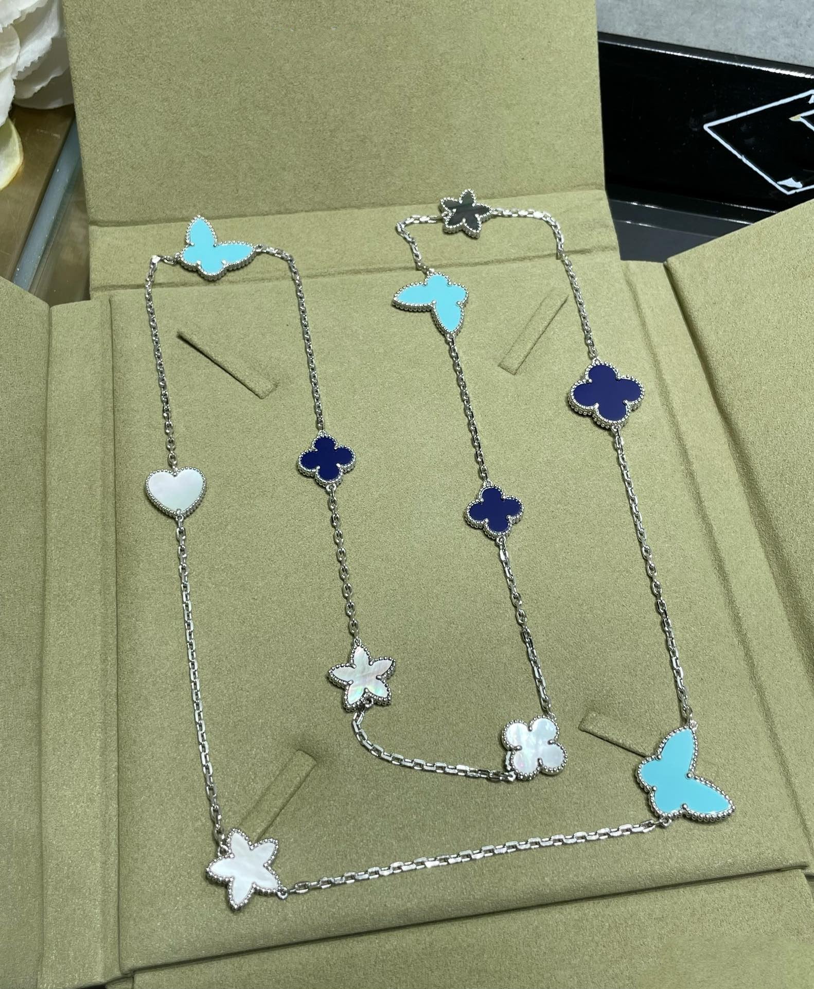 [Imperial] LUCKY CLOVER SILVER 11 MOTIF NECKLACE