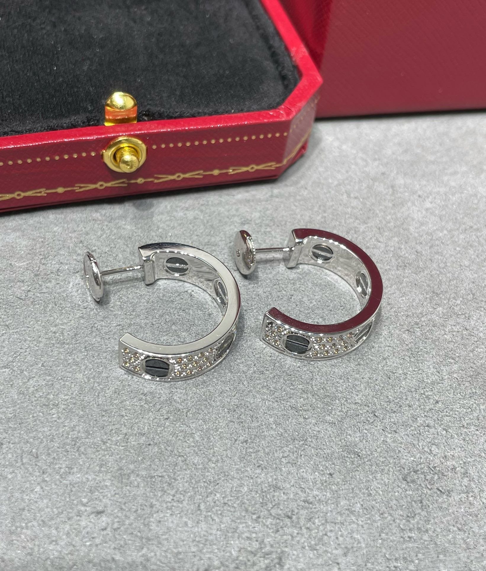 [Imperial] LOVE CERAMIC DIAMOND PAVED SILVER EARRINGS