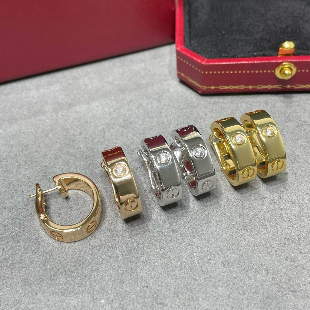 [Imperial] LOVE 5.5MM 1 DIAMOND EARRINGS