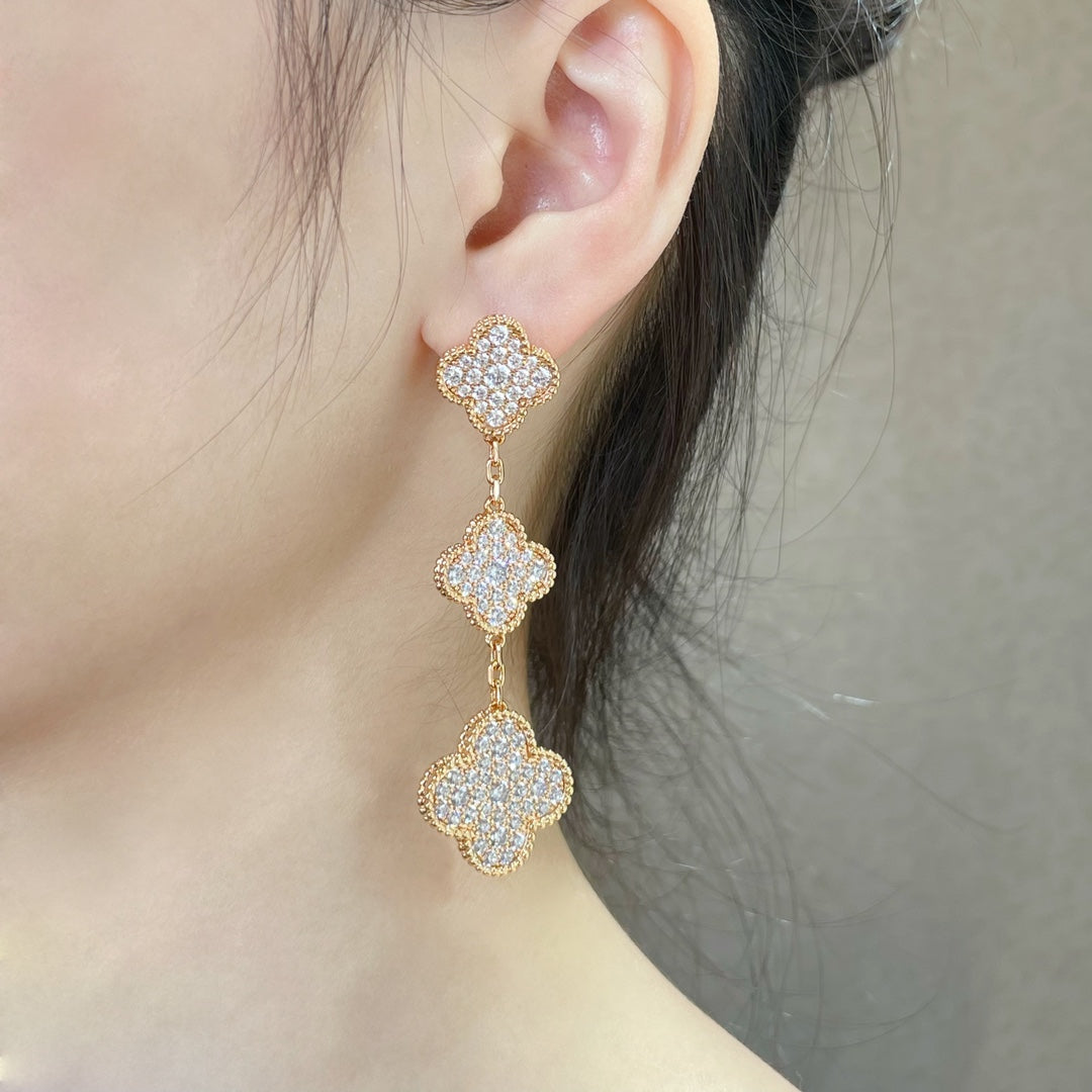 [Imperial] CLOVER 3 MOTIFS DIAMOND PAVED ROSE GOLD EARRINGS