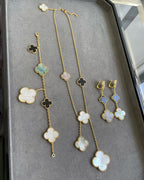 [Imperial] CLOVER 3 MOTIF MOP ONYX DARK MOP PINK GOLD EARRINGS