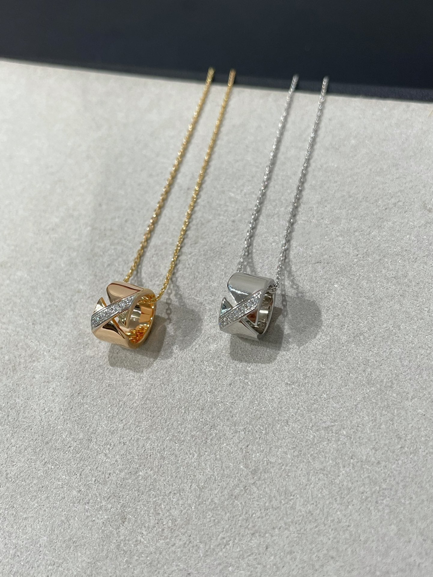 [Imperial] LIENS EVIDENCE DIAMOND NECKLACE