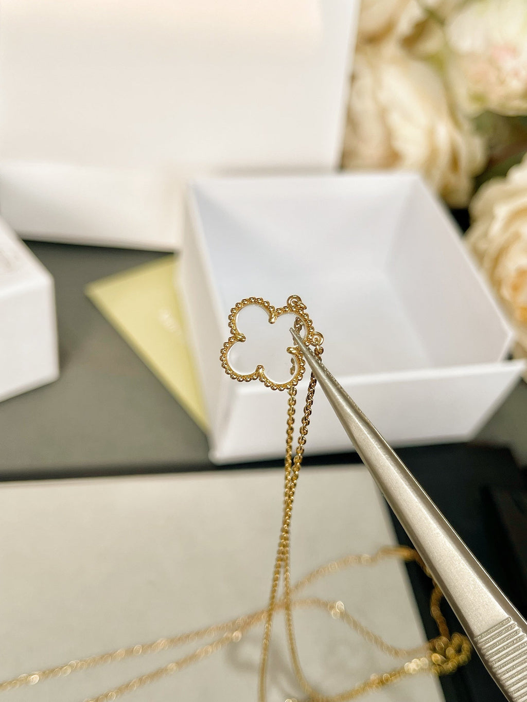 [Imperial] CLOVER ROCK CRYSTAL ROSE GOLD NECKLACE