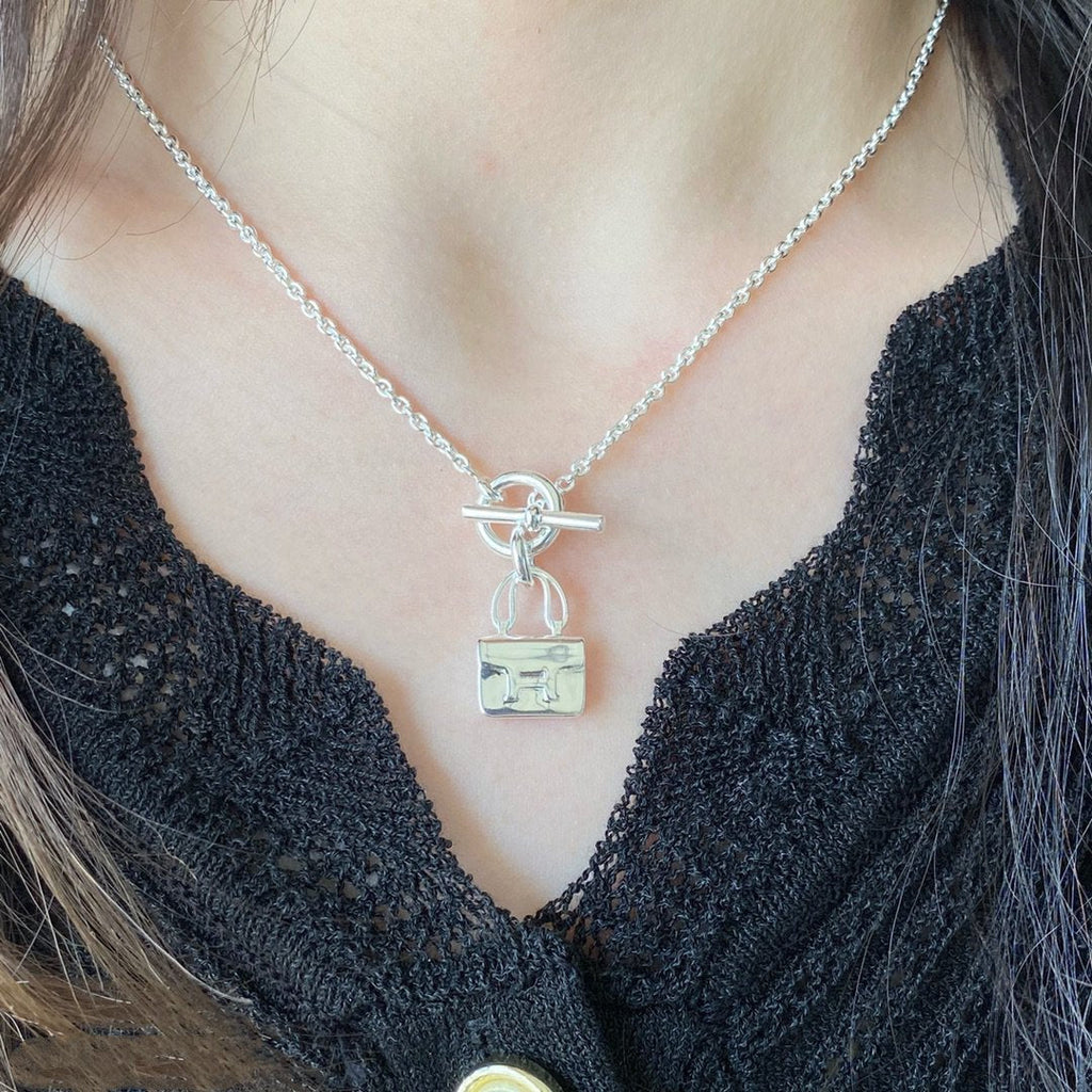 [Imperial] CONSTANCE PEDANT SILVER NECKLACE