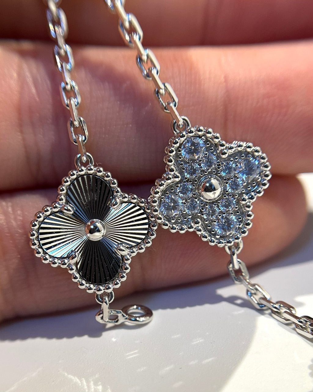[Imperial]New  CLOVER 5 MOTIF LASER BRACELET COLLECTION