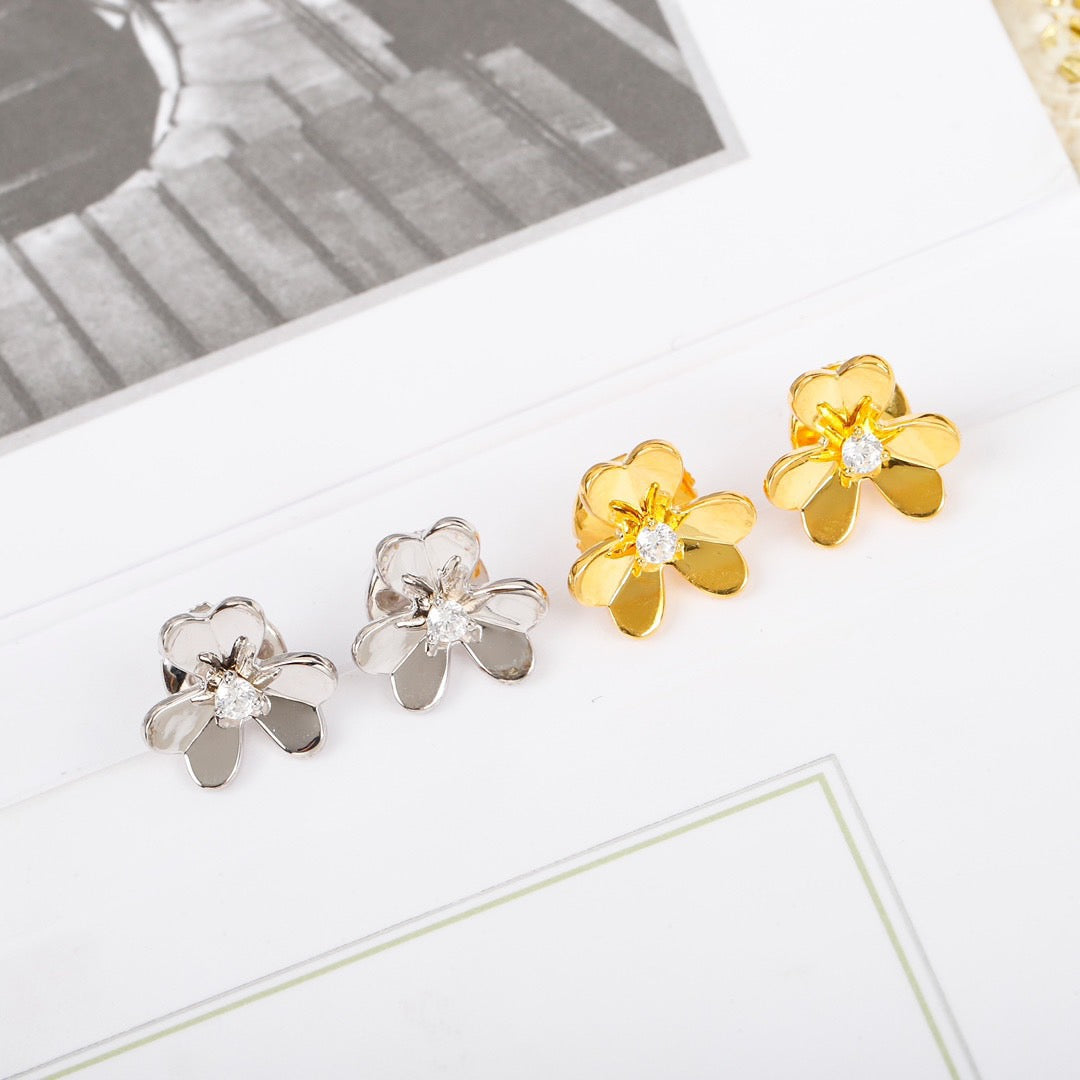 [Imperial] FRIVOLE MINI FLOWER EARRINGS