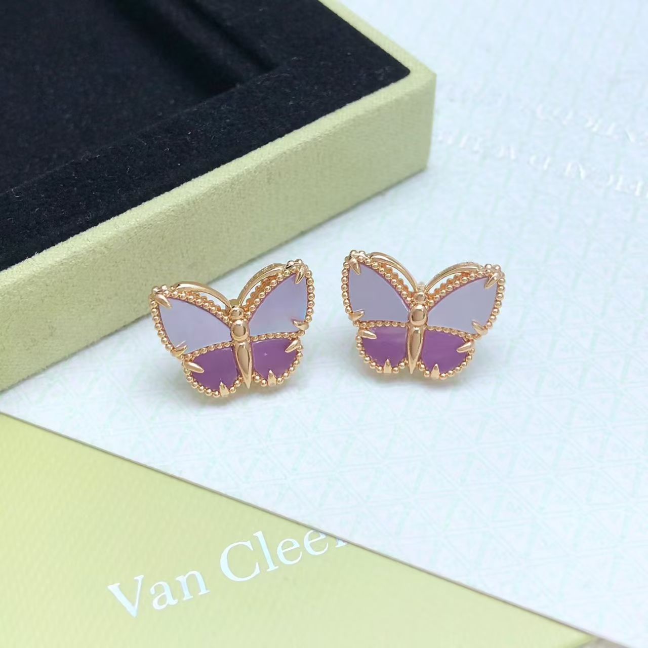 [Imperial] 26 NEW CLOVER LUCKY LIGHT PURPLE SET