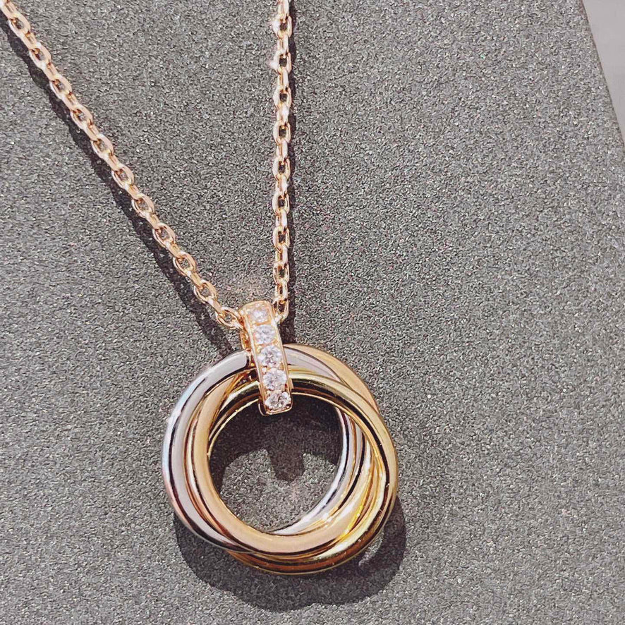 [Imperial] TRINITY NECKLACE GOLD  DIAMONDS