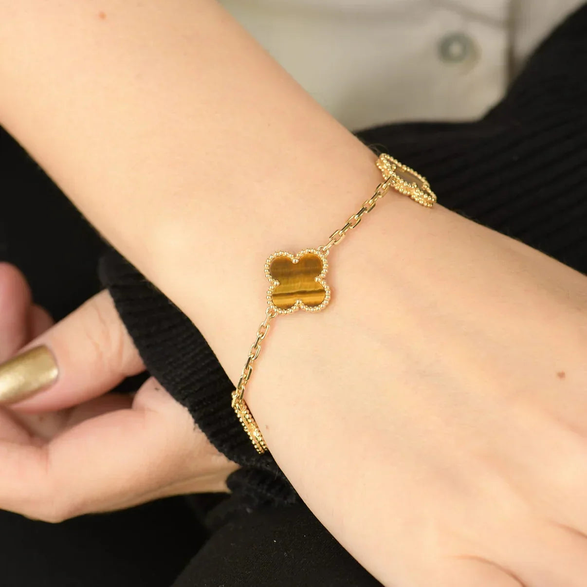 [Imperial]New  CLOVER 5 MOTIFS TIGER EYE BRACELET COLLECTION