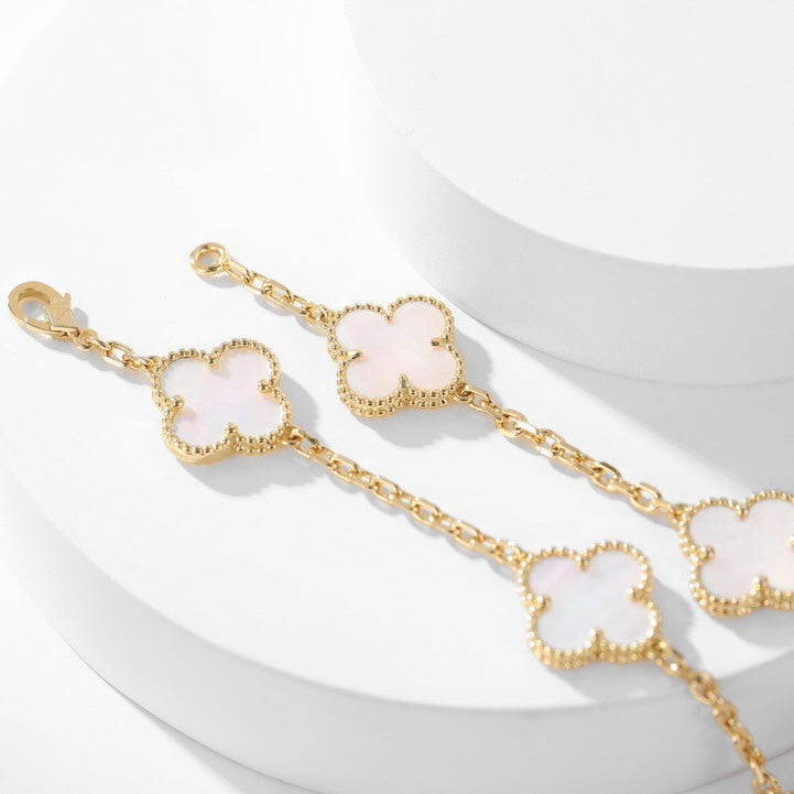 [Imperial] CLOVER 10 MOTIFS WHITE MOTHER OF PEARL NECKLACE