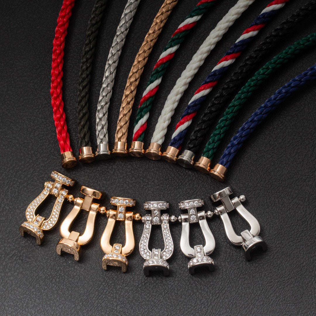 [Imperial] FORCE LARGE HORSESHOE HALF DIAMOND BRACELET GOLD