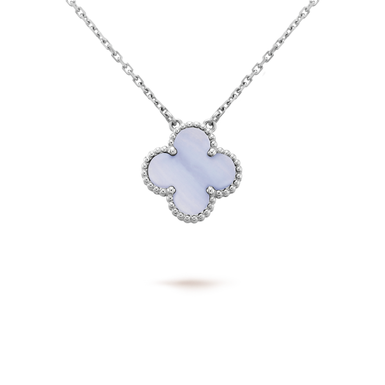 [Imperial] CLOVER 15MM BLUE CHALCEDONY NECKLACE SILVER