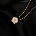 [Imperial] LUCKY  WHITE MOP  PLUM BLOSSOM NECKLACE