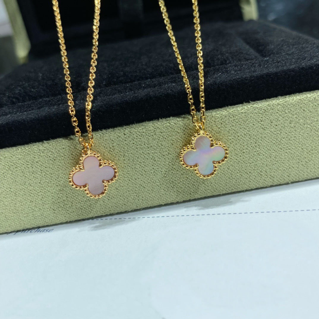 [Imperial] CLOVER 15MM PINK MOTHER-OF-PEARL SINGLE FLOWER NECKLACE