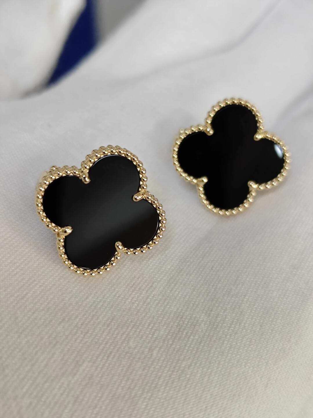 [Imperial] CLOVER 20MM BLACK MOP EARRINGS