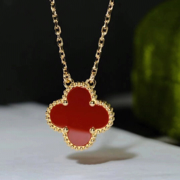 [Imperial] CLOVER 15MM CARNELIAN SINGLE FLOWER NECKLACE