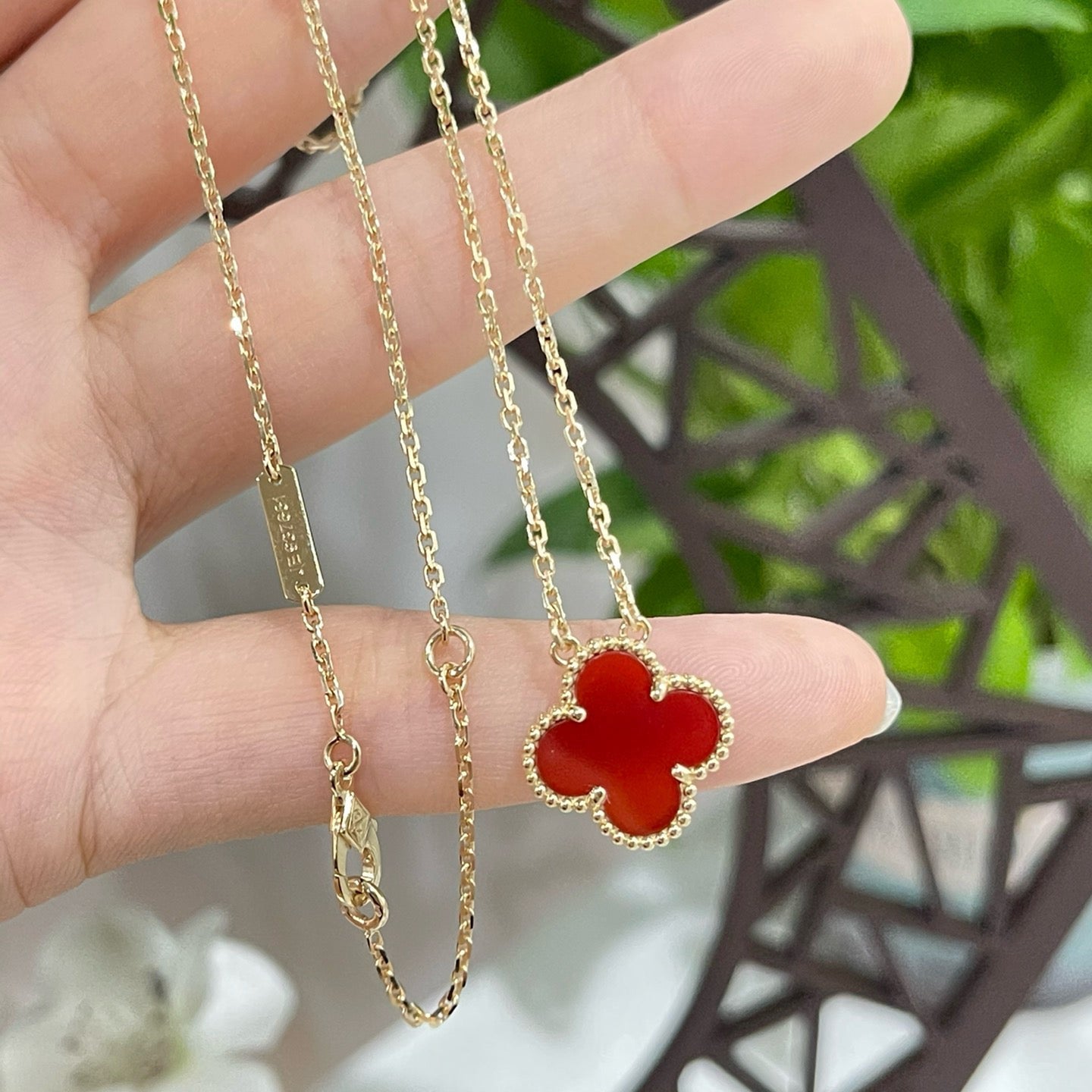 [Imperial] CLOVER 15MM CARNELIAN SINGLE FLOWER NECKLACE
