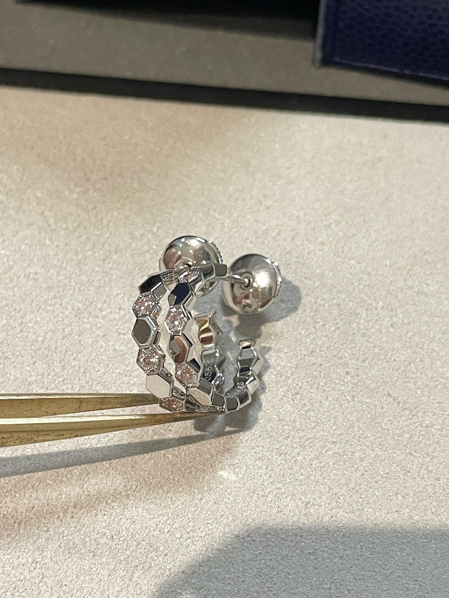 [Imperial] BEE LOVE Earrings Silver