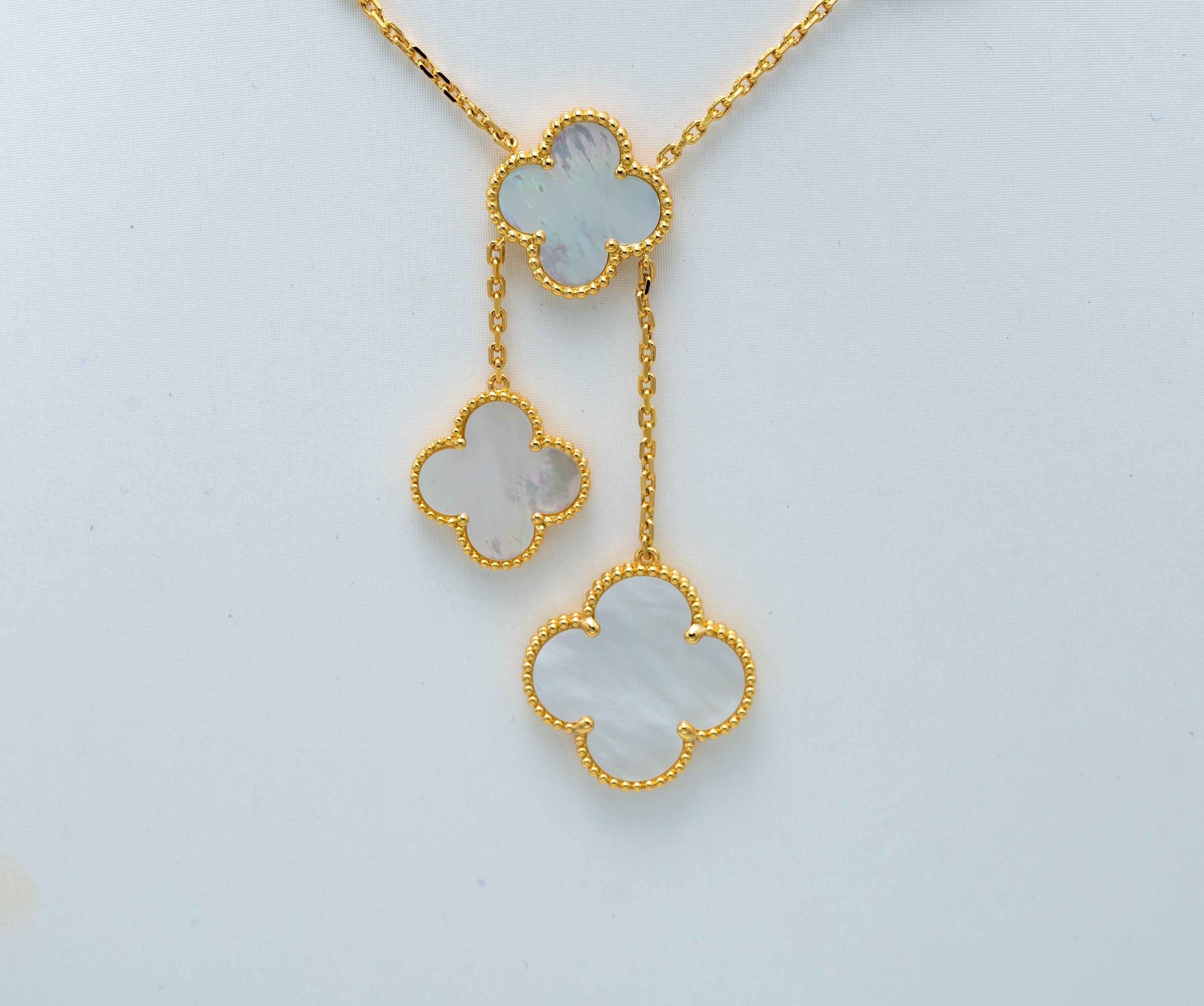 [Imperial] CLOVER MOTHER OF PEARL NECKLACE 6 MOTIF