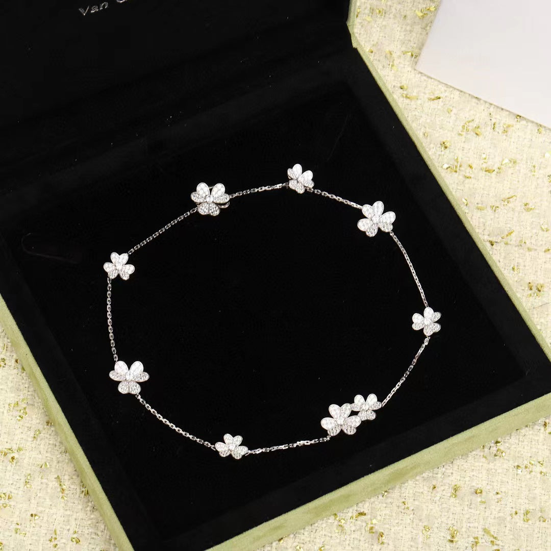[Imperial] FRIVOLE SILVER 9 FLOWERS NECKLACE
