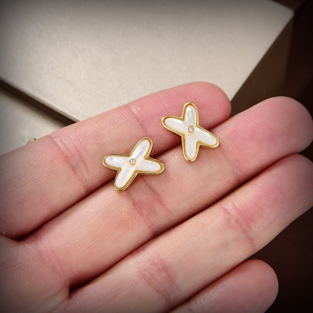 [Imperial] JEUX DE WHITE MOP GOLD DIAMOND EARRINGS