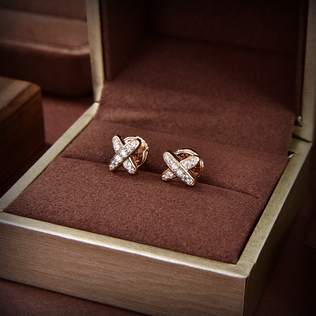 [Imperial] JEUX DE GOLD DIAMOND EARRINGS