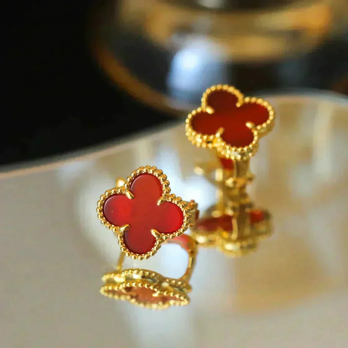 [Imperial] CLOVER MEDIUM 1 MOTIFS CARNELIAN  EARRINGS