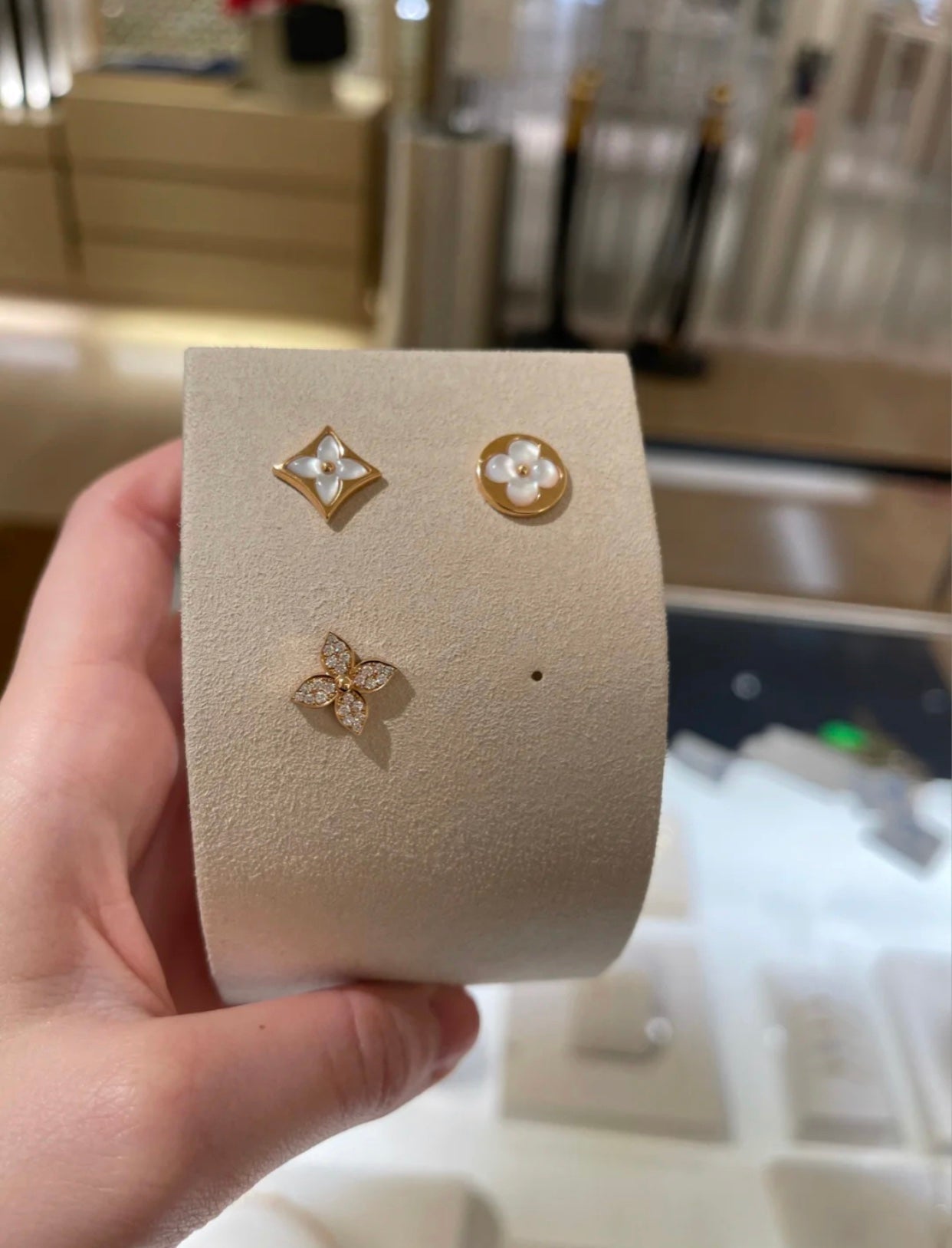 [Imperial] STAR BLOSSOM STUD EARRINGS PINK GOLD DIAMONDS
