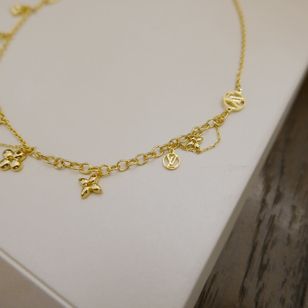 [Imperial] BLOOMING SUPPLE NECKLACE BRASS