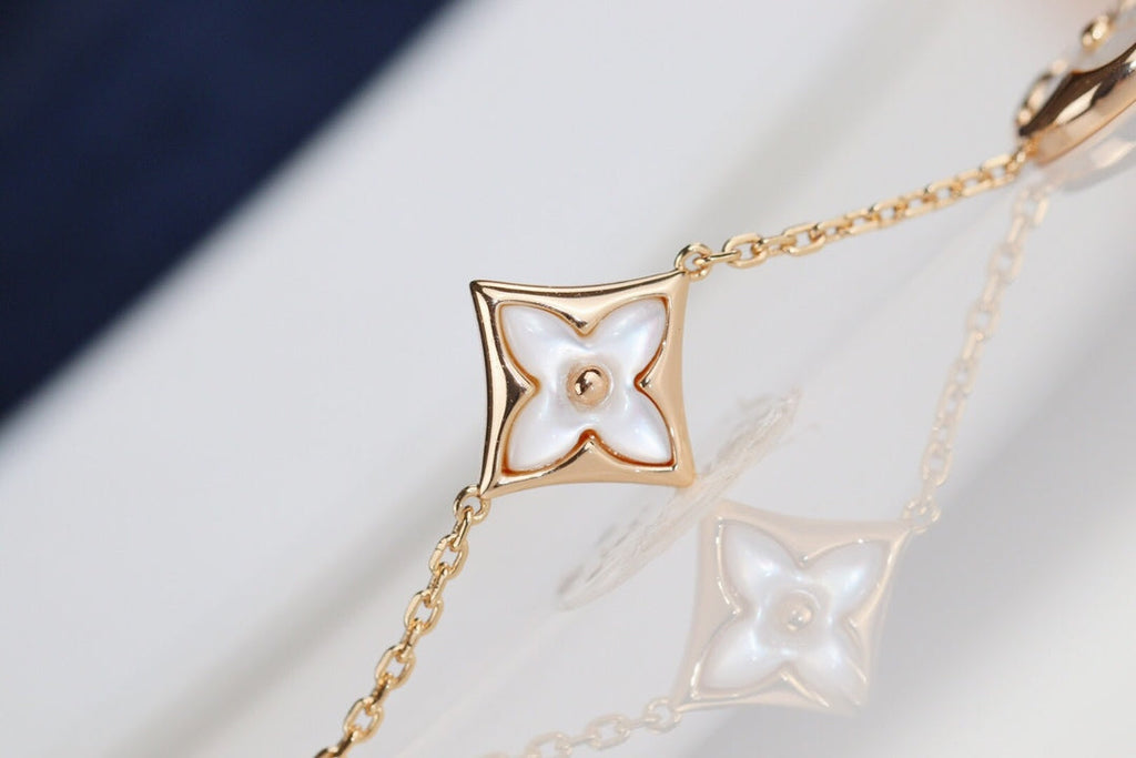 [Imperial] LEAF CLOVER BRACELET
