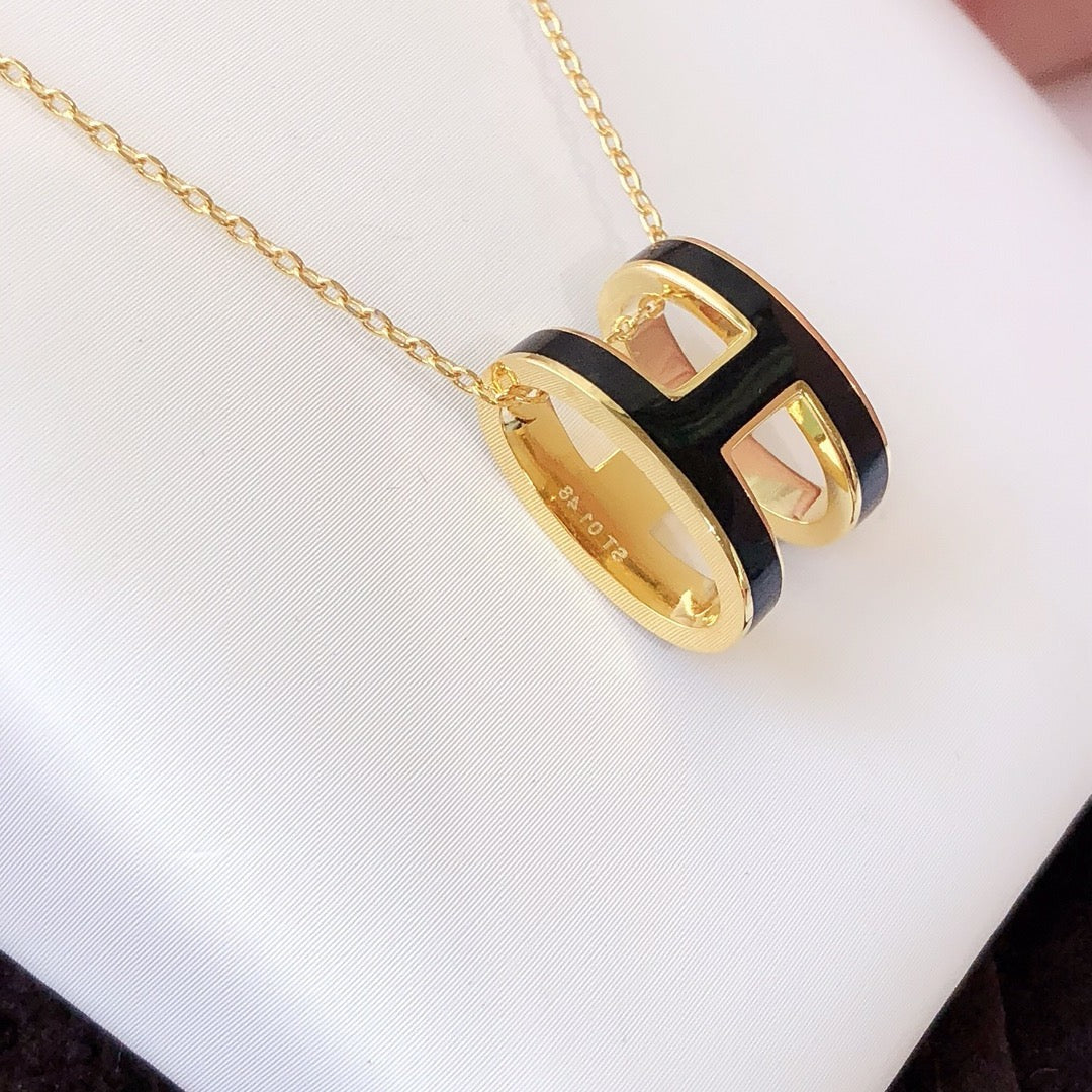 [Imperial] HM CLIC BLACK ENAMEL GOLD NECKLACE